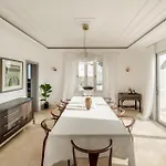 Newly Renovated Frontline Golf 7 Bdrm Luxury * 에스테포나